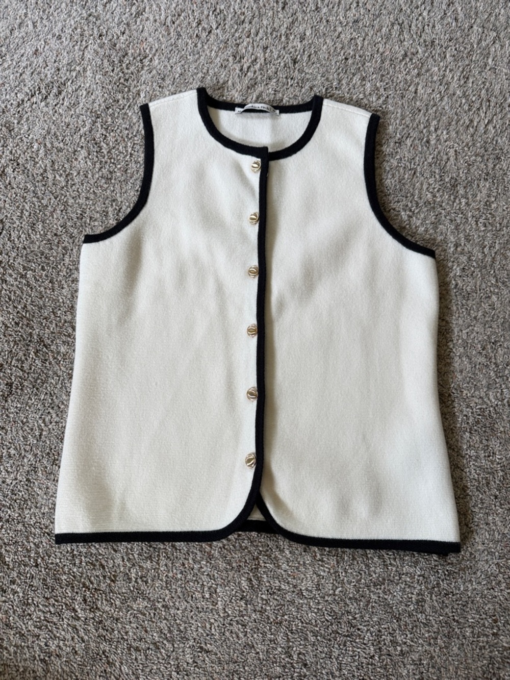 Abercrombie & Fitch sweater vest